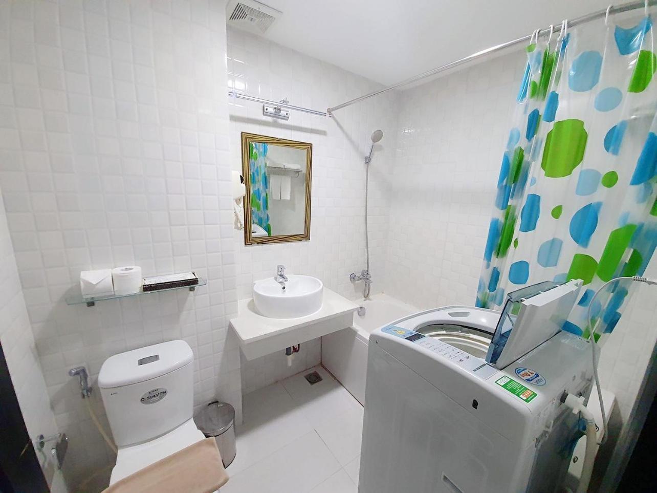 Kosmos Apart Hotel Phu Quoc - Night Market & Walkin To Beach Exteriör bild