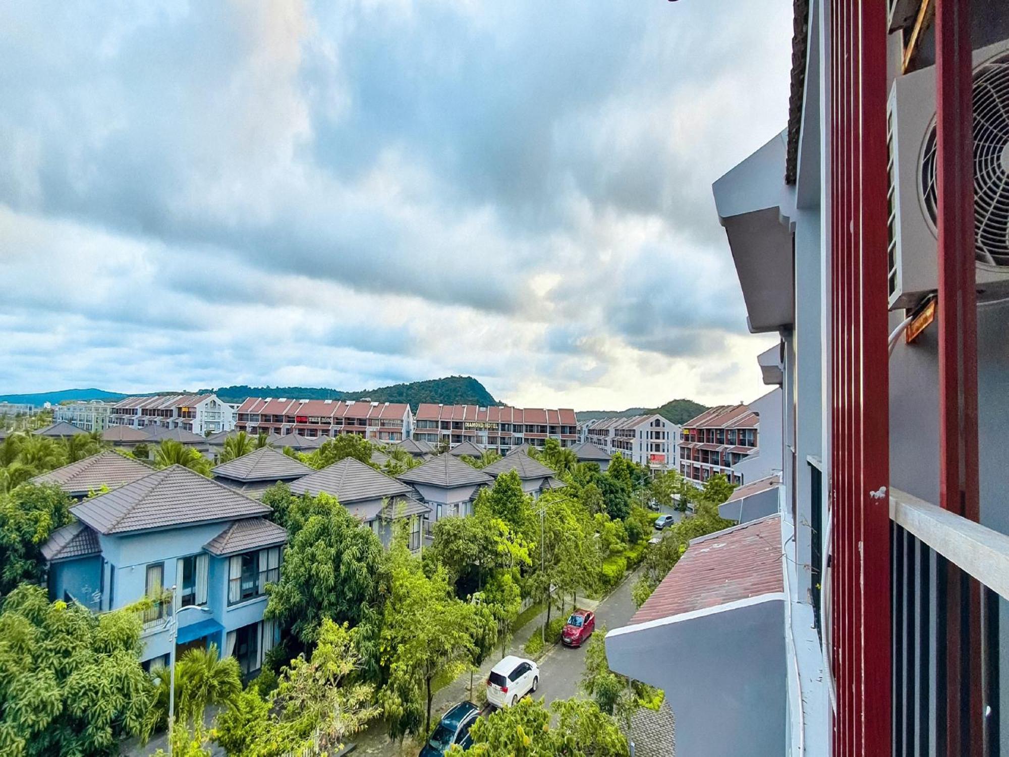Kosmos Apart Hotel Phu Quoc - Night Market & Walkin To Beach Exteriör bild