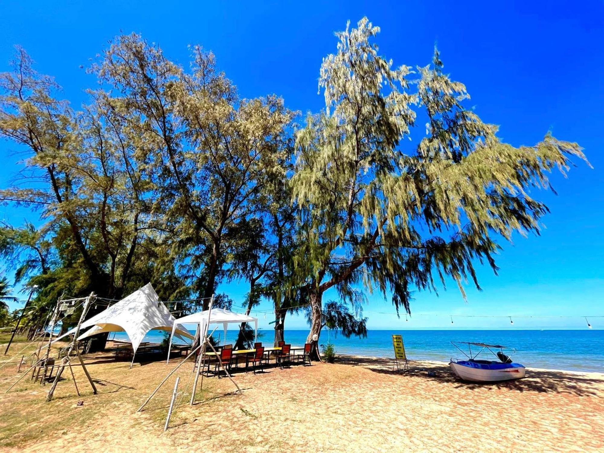 Kosmos Apart Hotel Phu Quoc - Night Market & Walkin To Beach Exteriör bild